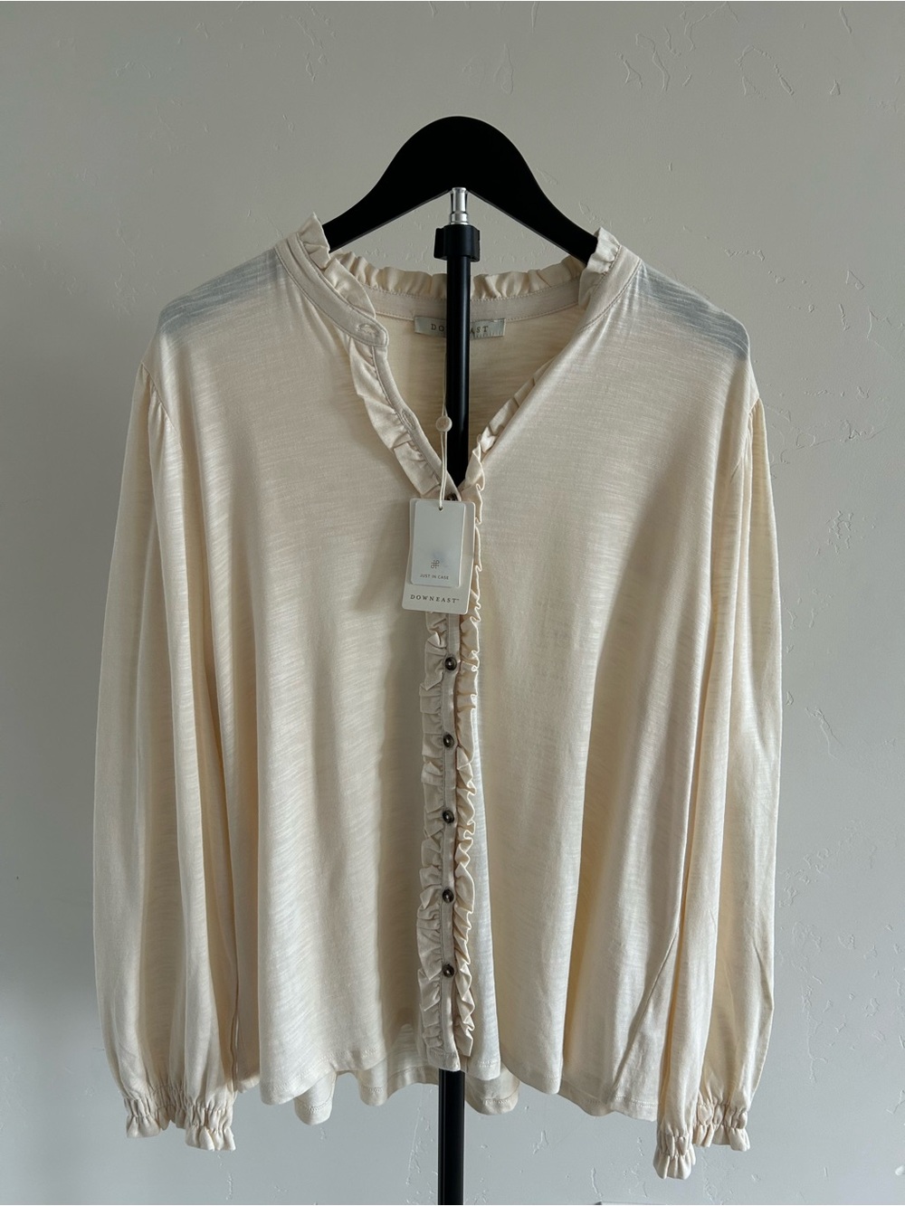 Downeast Cream Ruffle Button Front Blouse NWT XXL